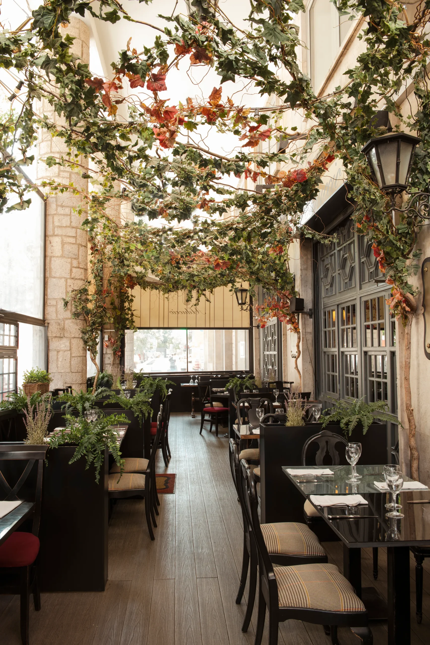 Restaurante Alduccio en Madrid, fotografía de Jose Salto publicada en Vogue España